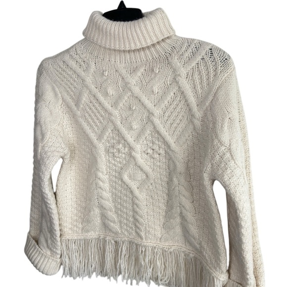 Aqua Fringe Sweater Large Chunky Cowl Neck Ivory Cable Knit Blogger Favorite NEW - Picture 4 of 13